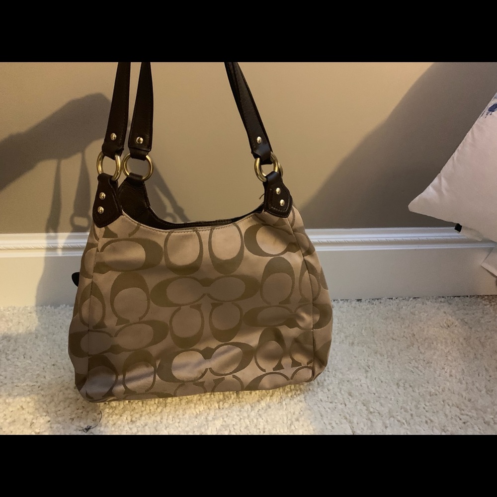 Authentic Coach purse - Picture 3 of 4